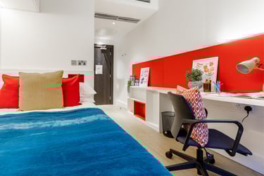 Premium En Suite - Image 1